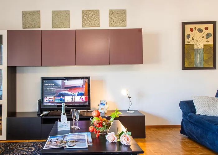 Santiago Home - Happy Rentals